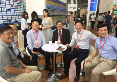 大亞人造板以精湛工藝和卓越品質綻放國際木業(yè)博覽會