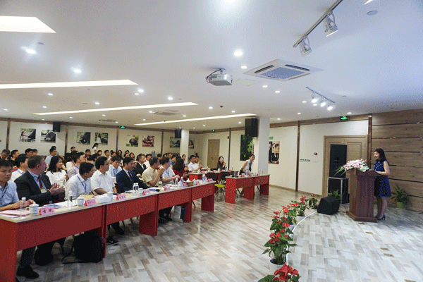 《工信部商務(wù)部關(guān)于加強(qiáng)我國(guó)包裝產(chǎn)業(yè)轉(zhuǎn)型發(fā)展的指導(dǎo)意見(jiàn)》華東地區(qū)宣貫培訓(xùn)…